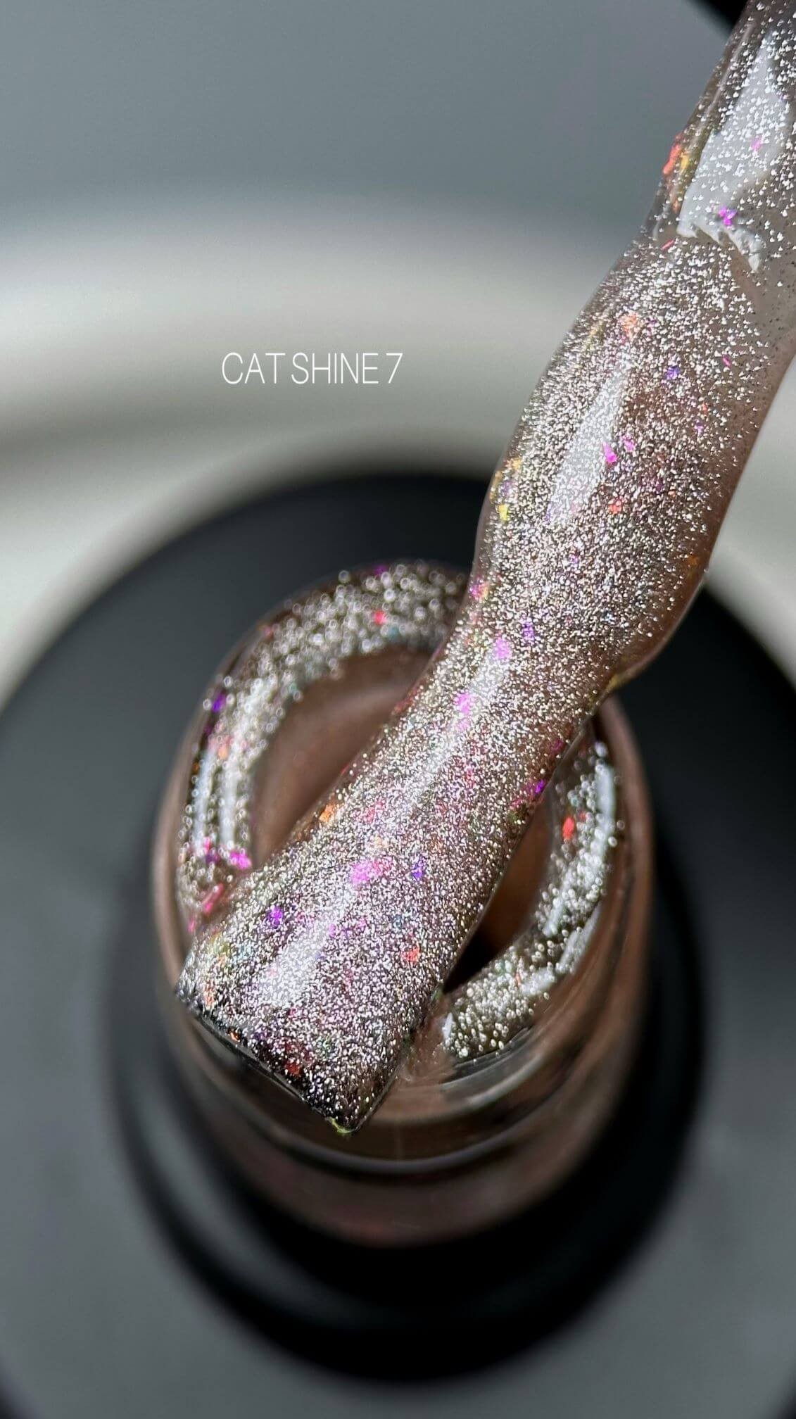 SAGA Professional Gel Polish Cat Shine 07, 9ml