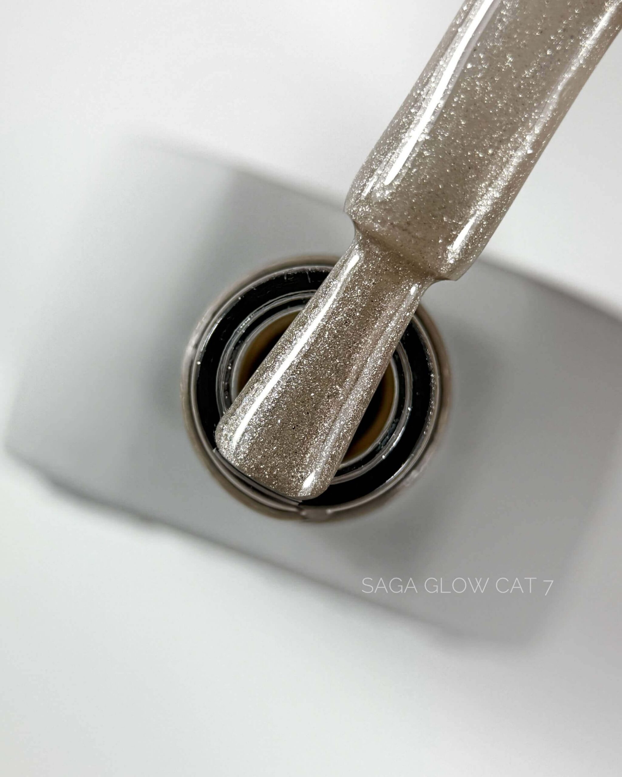 SAGA Professional Glow Cat 07, 10ml - obrazek 2