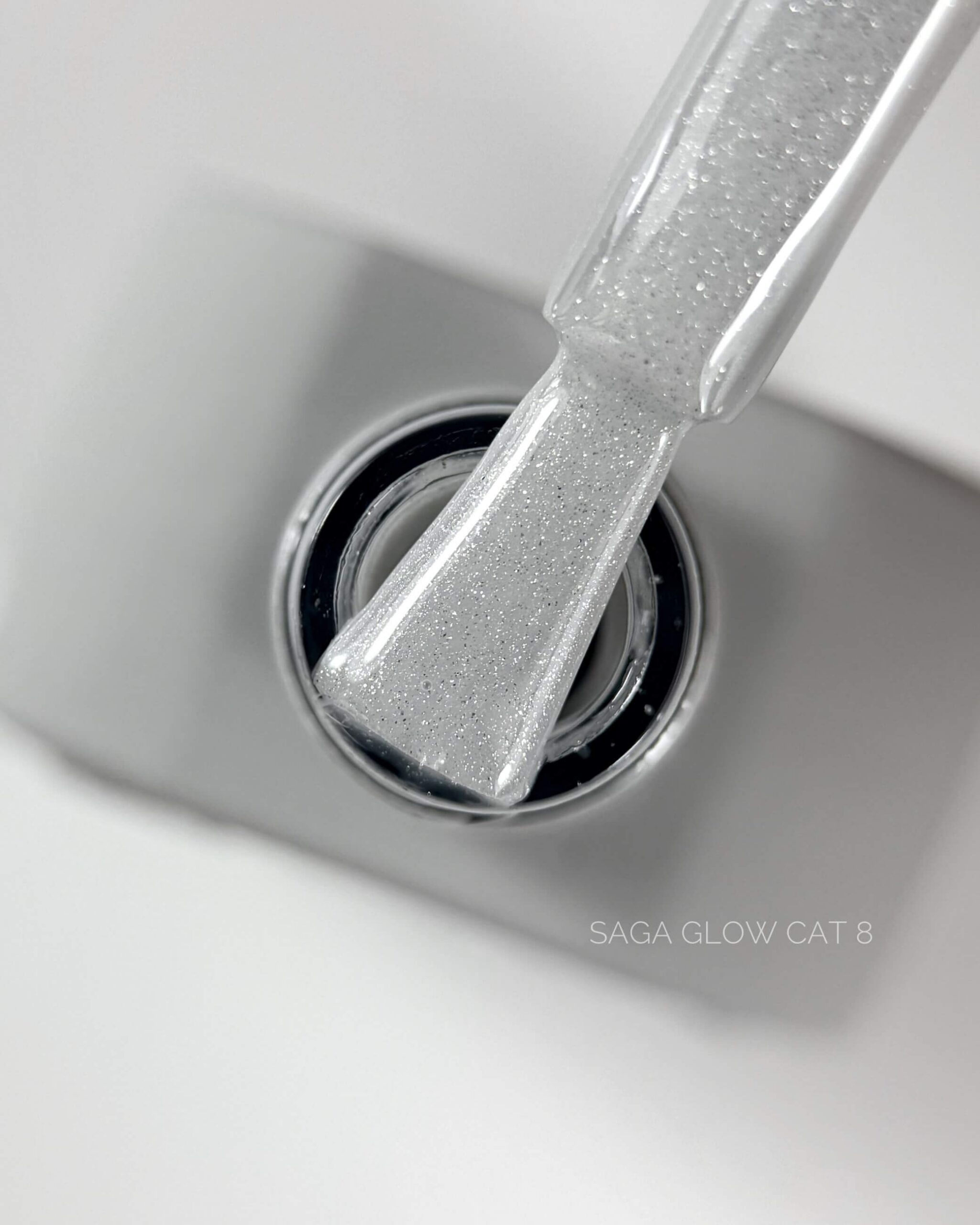 SAGA Professional Glow Cat 08, 10ml - obrazek 2