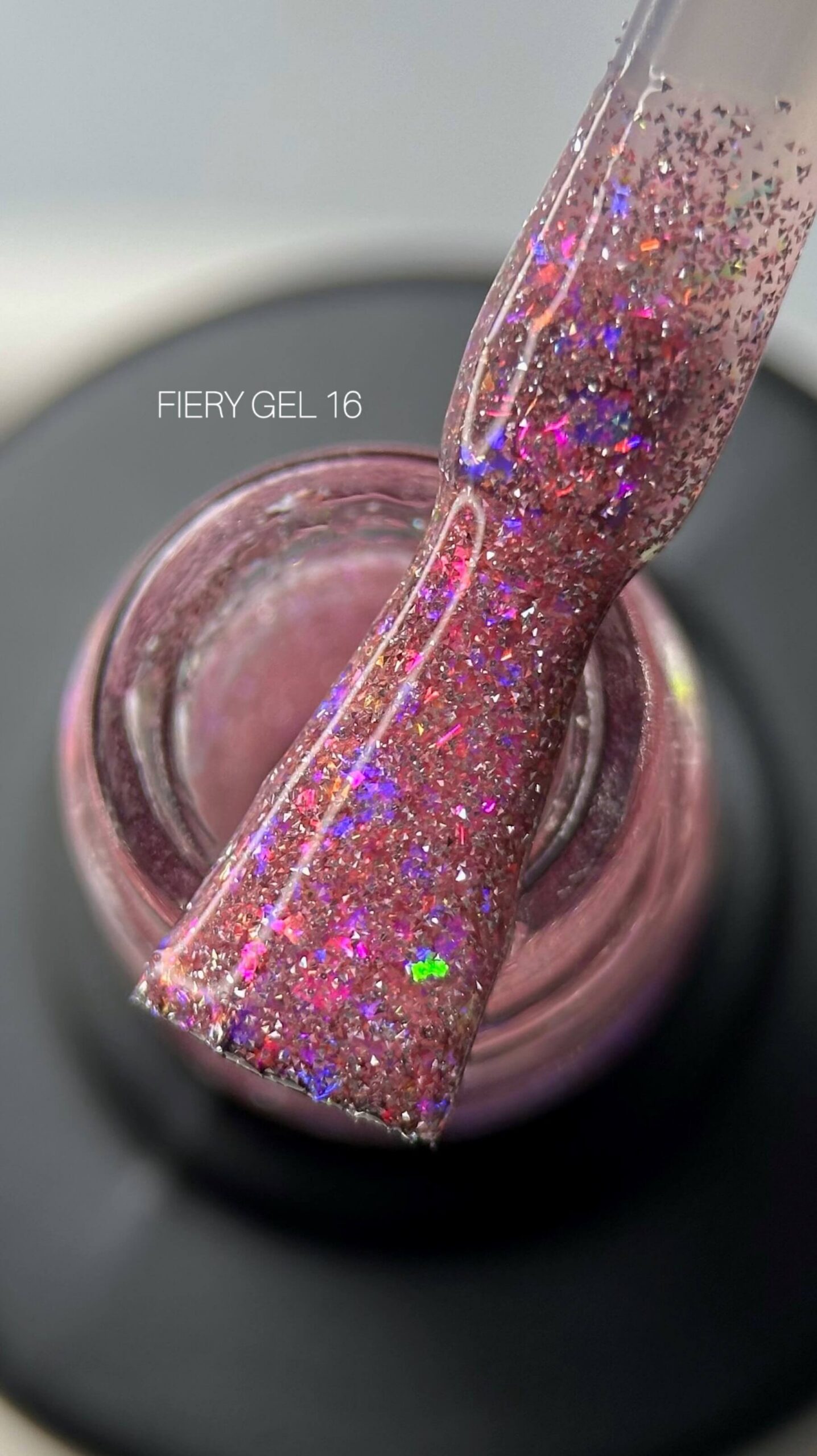 SAGA Professional Fiery gel 16, 10ml